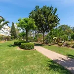 Apartman Friends & Family Well Presented Located In La Dama De Noche