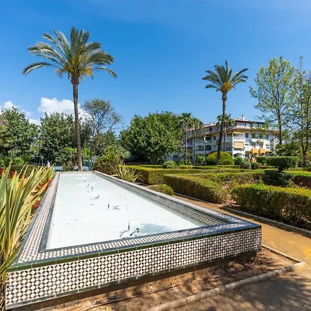 Friends & Family Well Presented Located In La Dama De Noche *