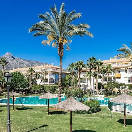 Apartment Friends & Family Well Presented Located In La Dama De Noche *