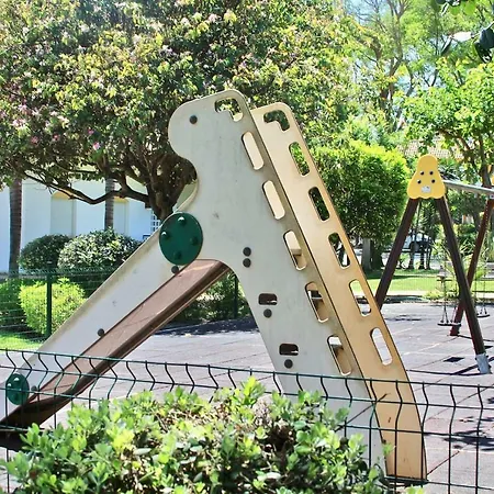 Apartment Friends & Family Well Presented Located In La Dama De Noche *